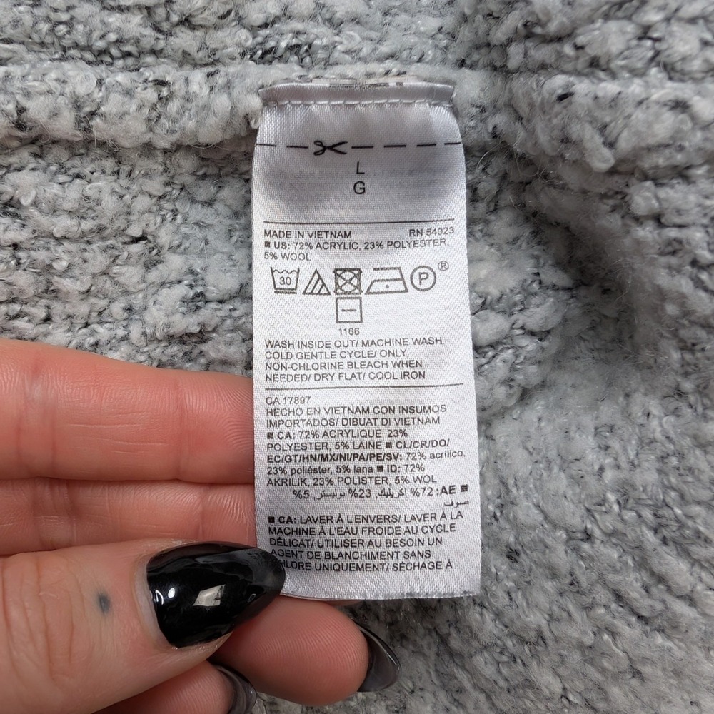 Old Navy Large Grey Crewneck long Sleeve Fluffy Knit Sweater Cozy Fluffy - Picture 4 of 4